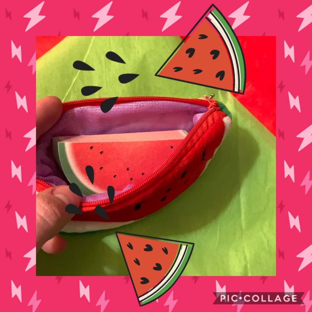 🆕🍉Watermelon Coinpurse Keychain - Picture 3 of 8
